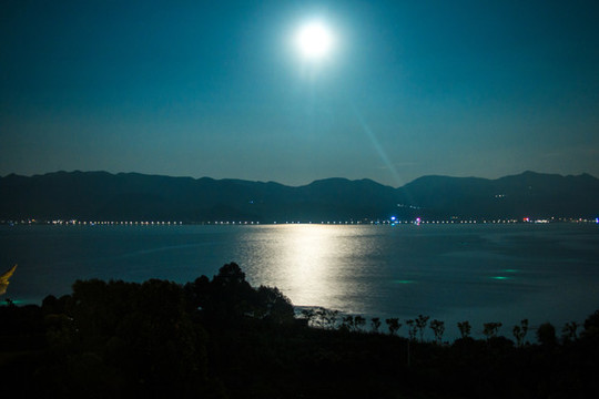 云南昆明撫仙湖美景