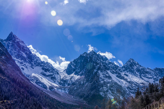 雪畢棚溝雪山