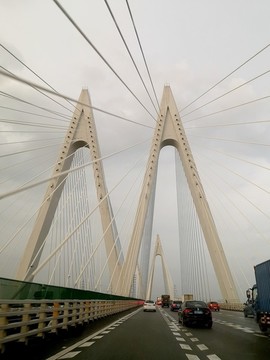 斜拉索橋
