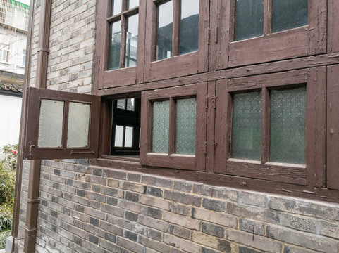 民國(guó)建筑下氣窗平開(kāi)窗