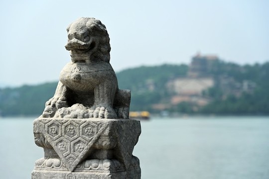 十七孔橋石獅