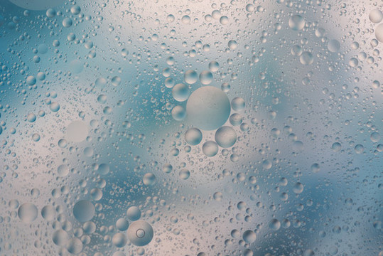 油與水