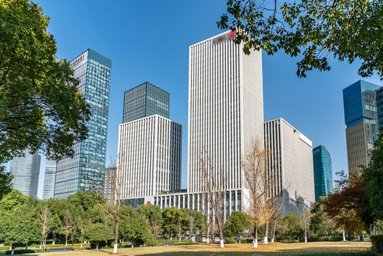 寧波現(xiàn)代辦公寫字樓街景