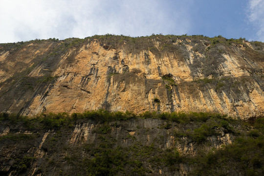 巫山小三峽懸崖絕壁