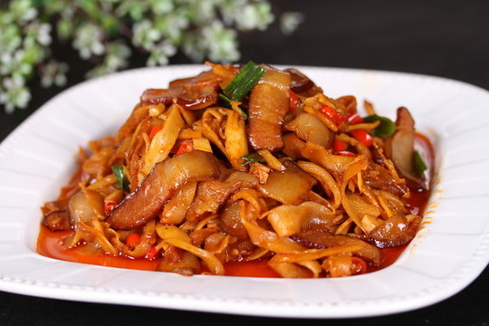 煙筍炒臘肉