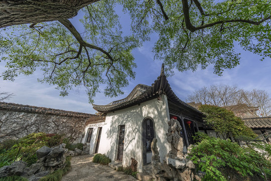 揚(yáng)州何園攬風(fēng)亭