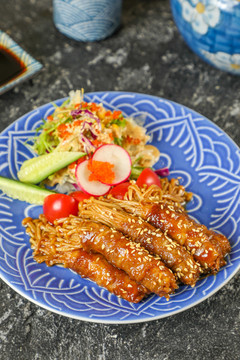 牛肉金針菇卷