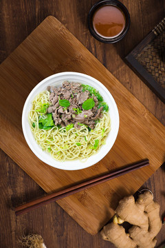 牛肉湯面