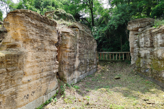 鎮(zhèn)江焦山古炮臺(tái)遺址