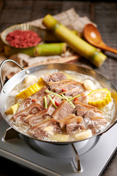 清湯羊肉煲