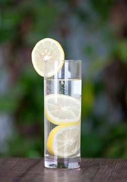 夏天酸爽的檸檬水