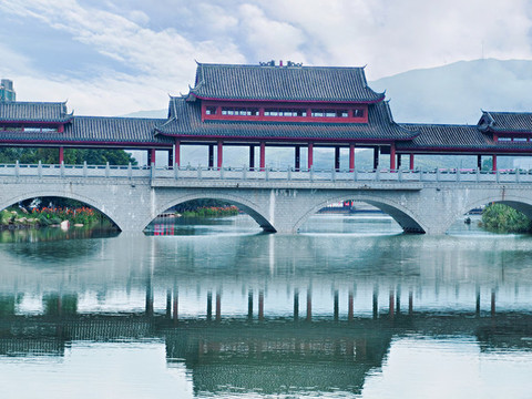 金牛湖風(fēng)雨橋