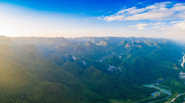 貴州小七孔景區(qū)山峰山巒風(fēng)光