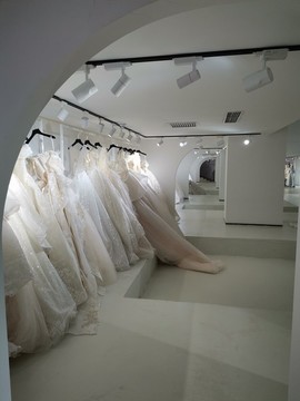白色婚紗