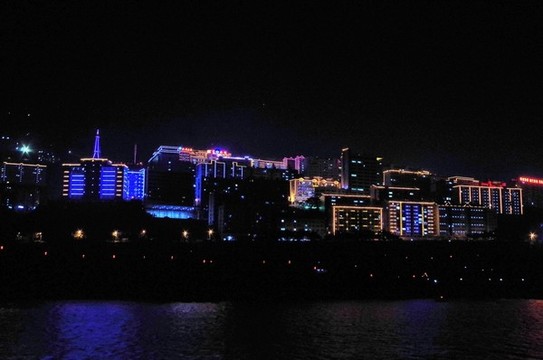 長江游輪三峽游