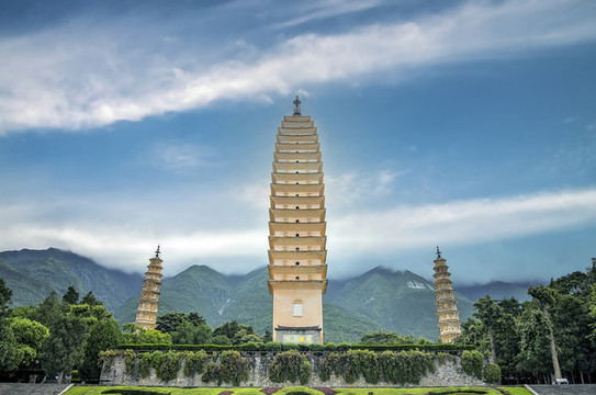 云南大理崇圣寺三塔景觀