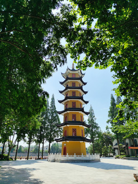 瓜洲古渡公園銀嶺塔
