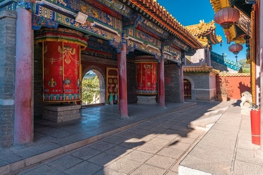 山西五臺(tái)山寺廟佛塔建筑景觀