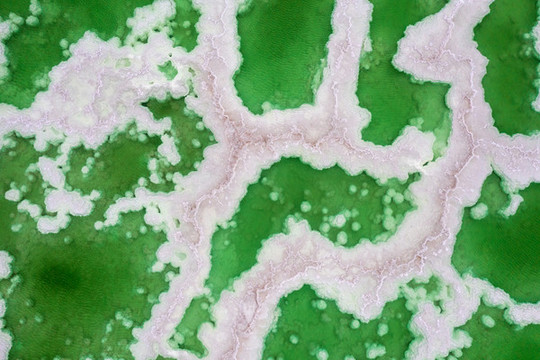 航拍青海海西茫崖翡翠湖