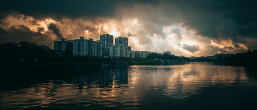 破曉曦光
