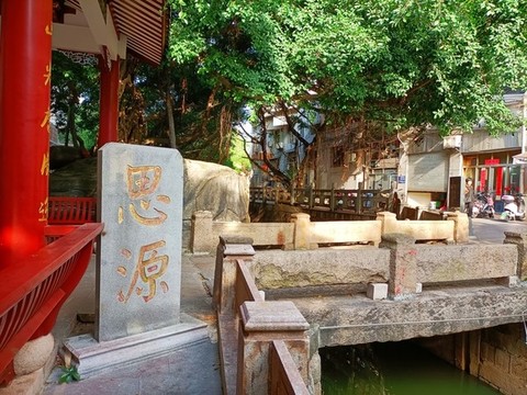 福州內(nèi)河亭子