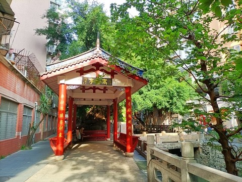 福州內(nèi)河亭子