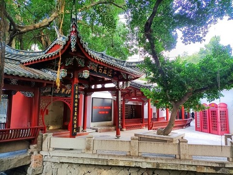 福州內(nèi)河亭子