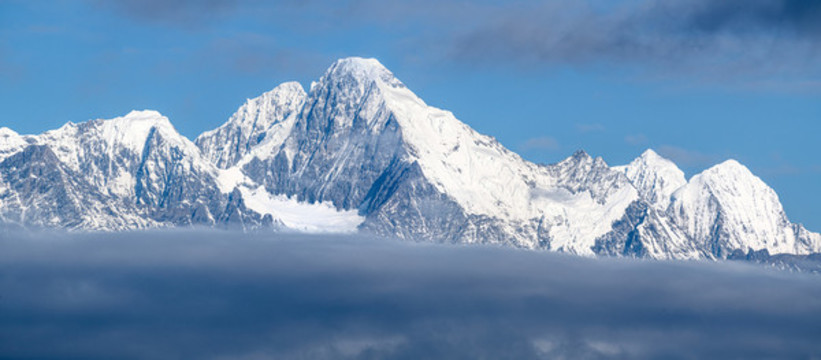 梅里雪山