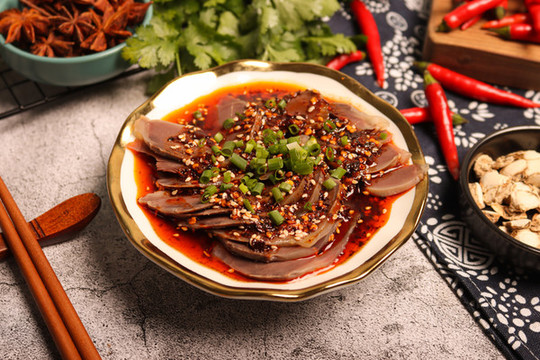 涼拌核桃肉