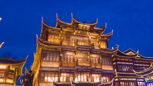 夜晚的豫園建筑