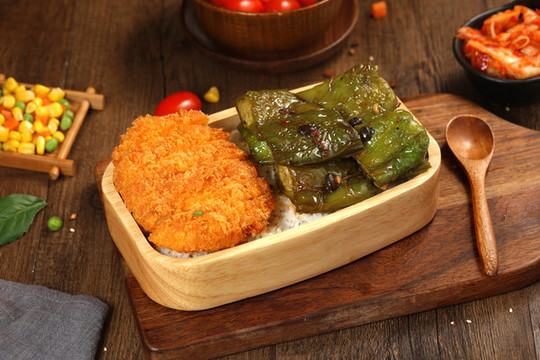 豬排燒辣椒蓋碼飯