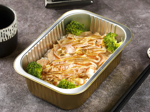 三文魚蓋飯