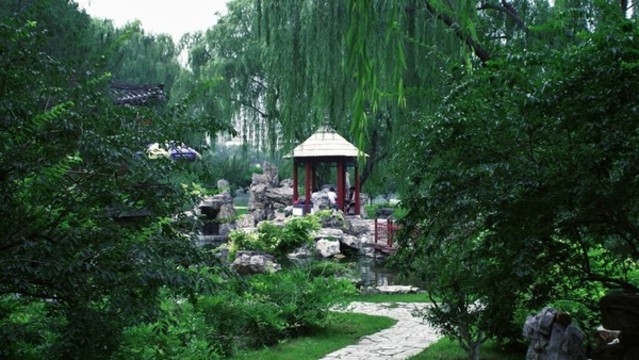 北京龍?zhí)逗珗@