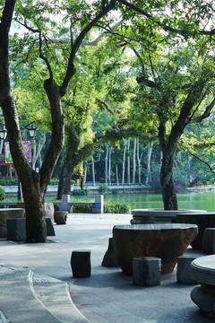 公園石凳