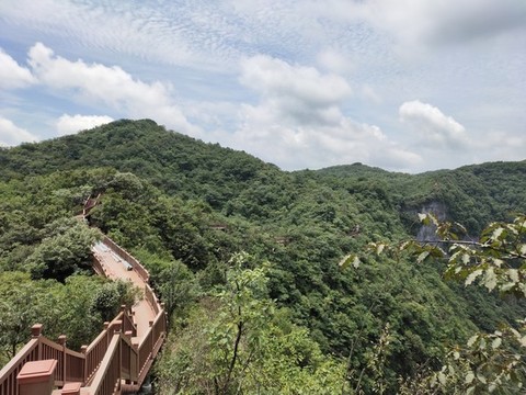 山里的棧道