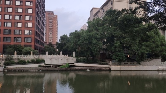 秦淮河畔