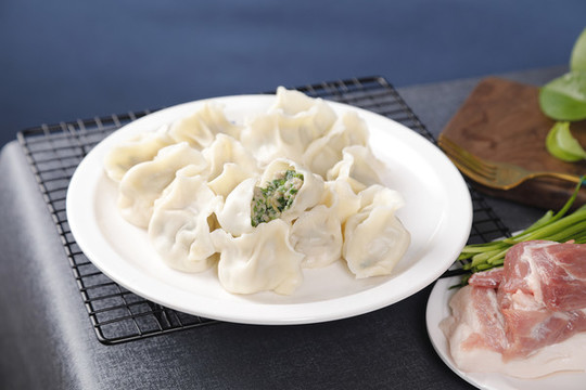 鮮肉韭菜水餃
