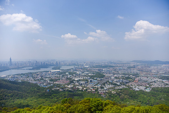 江蘇南京紫金山上俯瞰玄武湖風(fēng)光