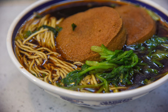 中國(guó)淮揚(yáng)美食素雞面