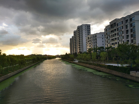 水岸住宅