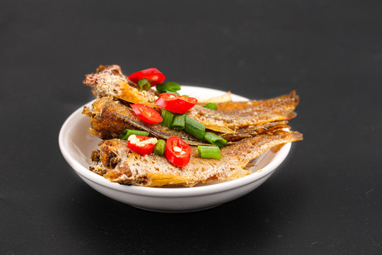 香酥小黃魚(yú)