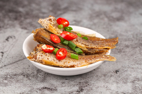 香酥小黃魚(yú)