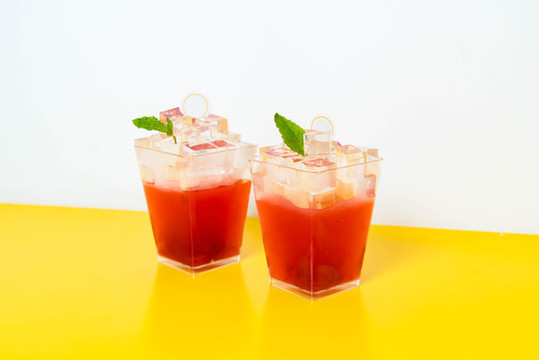 草莓布丁杯