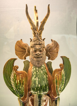 鎮(zhèn)墓神獸