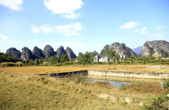 廣東英西峰林田園風(fēng)光