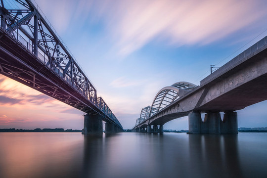 哈爾濱松花江鐵路橋