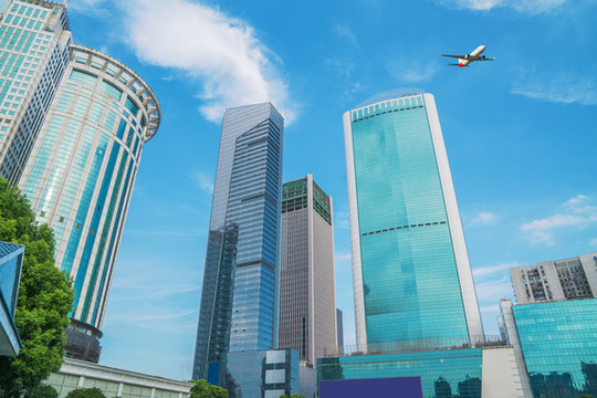 武漢城市建筑天際線和航空交通