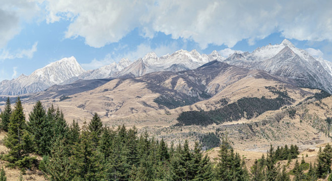 格聶山