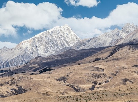 格聶山