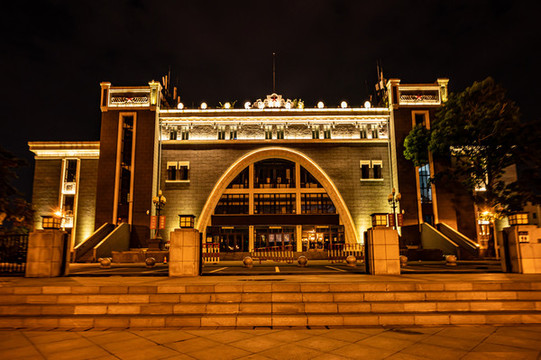 中國(guó)長(zhǎng)春體育館建筑夜景